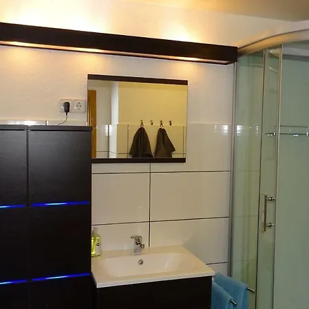 페린보눙 카린 후머 * 바드이스흘