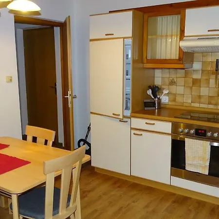 Karin Humer Lägenhet *